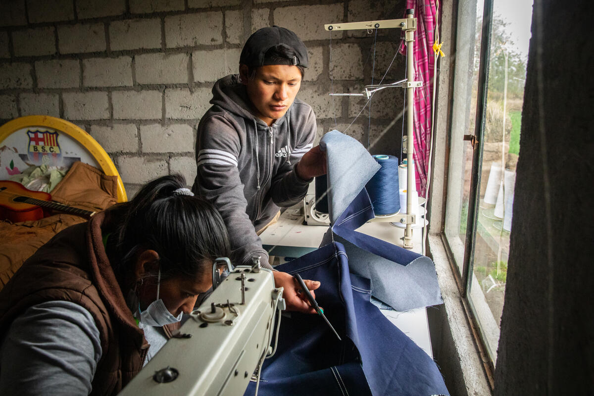 Daniel, 17 años, un chico apadrinado de Ecuador que ha superado la pobreza, la violencia familiar y comunitaria y otros retos